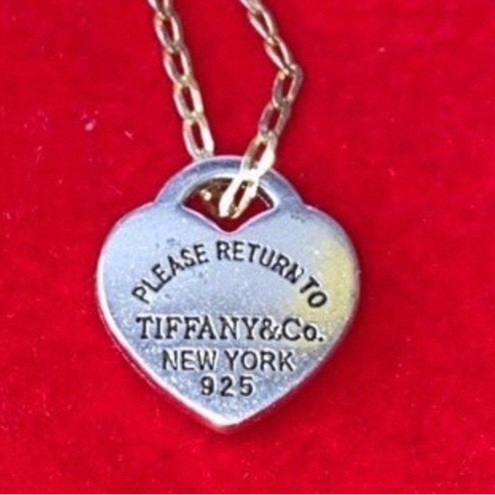 Mini Charm 1.5CM Tiffany & Co Sterling Silver HardWear (Heart PENDANT ONLY)